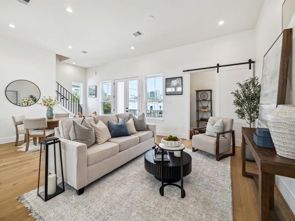 2214 Dennis Street, Houston TX 77004