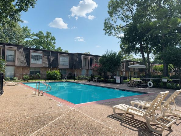 12633 Memorial Drive 74, Houston TX 77024