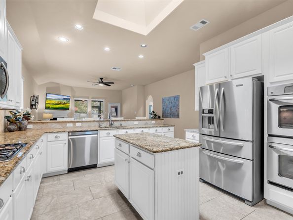 10 Pilot Rock Place, Tomball TX 77375