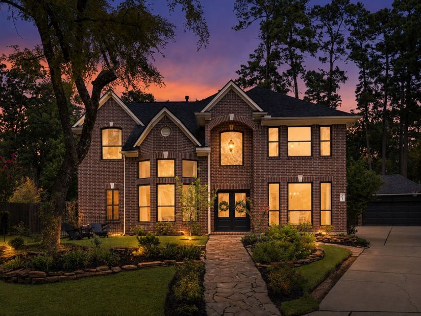 14 Snowbell Place, The Woodlands TX 77381