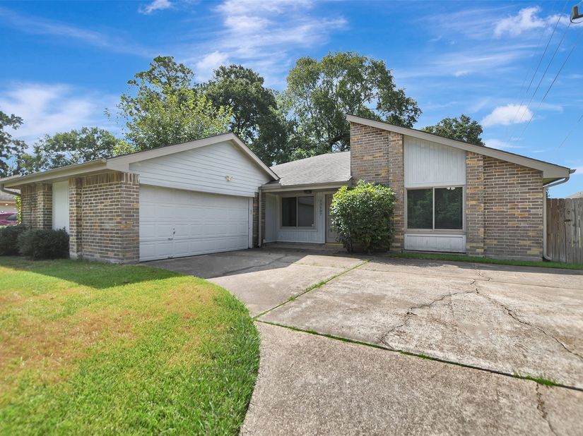 13507 Shaft Drive, Cypress TX 77429