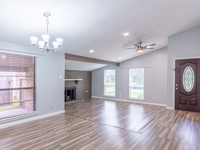 15510 Sierra Valle Drive, Houston TX 77083