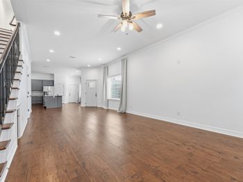 522 E 39th Street