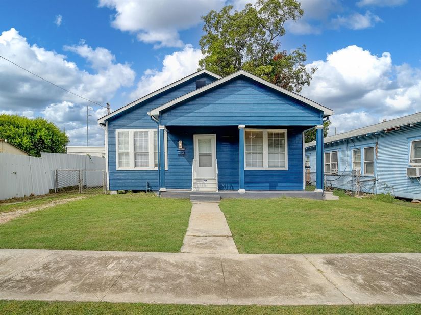 7609 Avenue E, Houston TX 77012