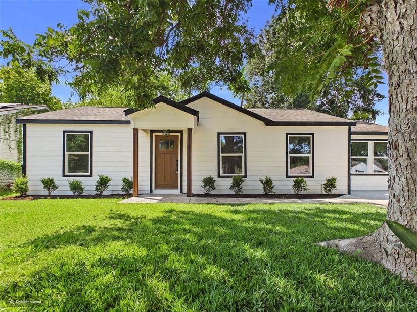 58 Trenwood Lane, Houston TX 77022