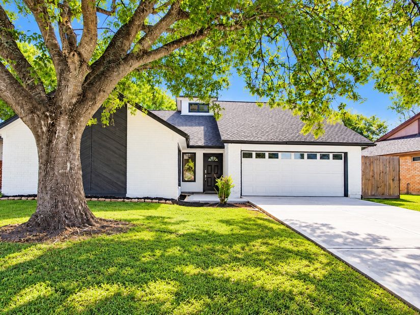 718 Land Grant Drive, Richmond TX 77406