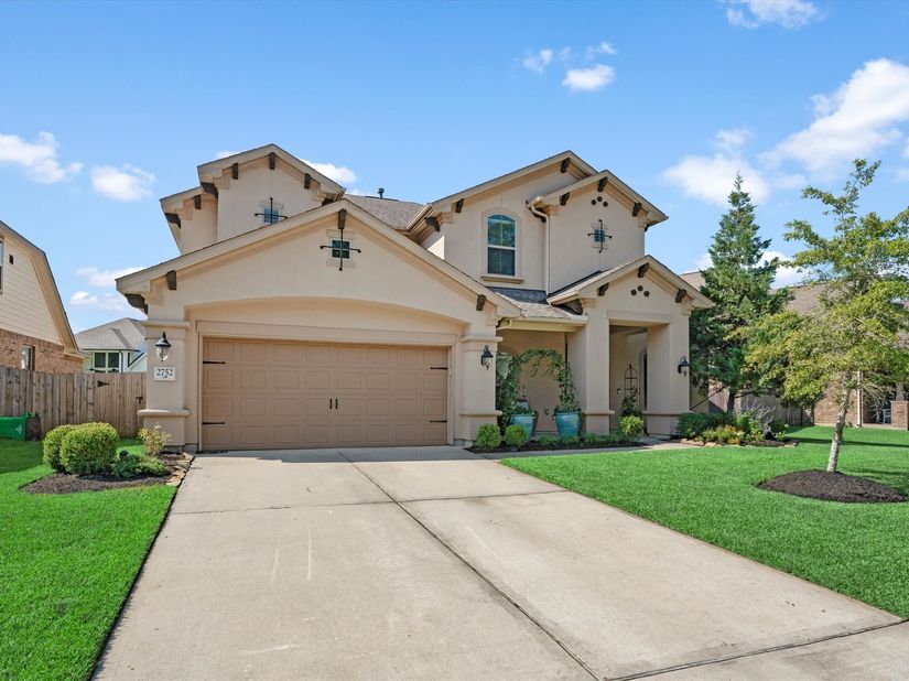 2752 Sterling Heights Lane, Conroe TX 77385