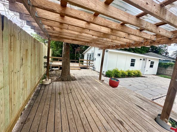4109 Edison Street, Houston TX 77009