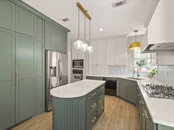 1017 Oak Knoll Court