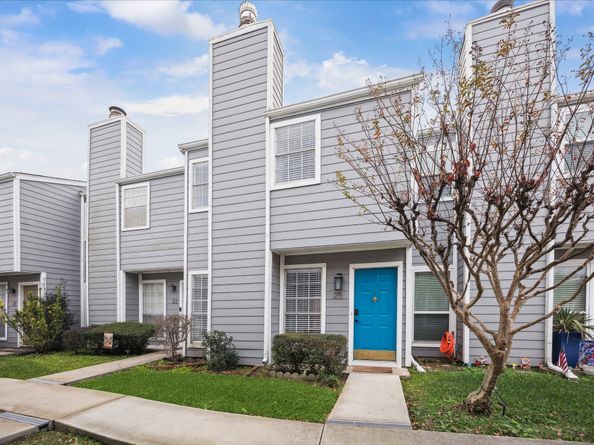 5807 Beverlyhill Street 23, Houston TX 77057