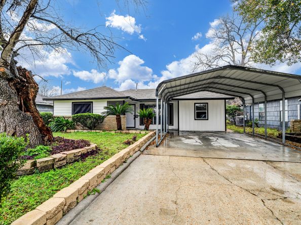 8618 Flossie Mae Street, Houston TX 77029