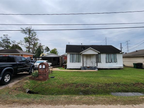 2233 Lou Ellen Lane, Houston TX 77018