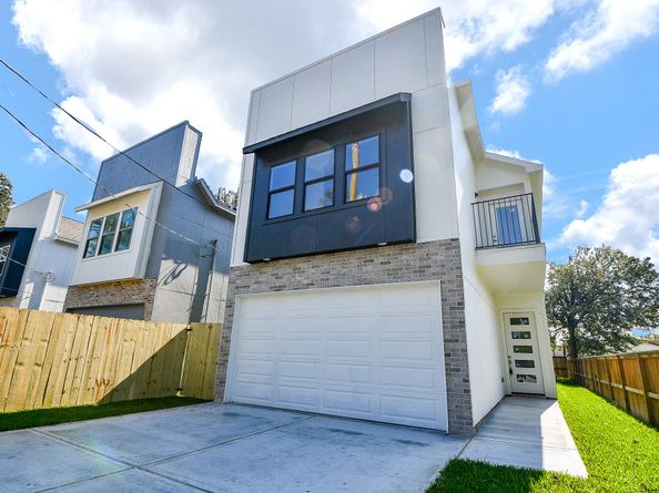 90 Burress Street A, Houston TX 77022