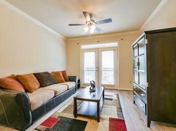 1711 Old Spanish Trail