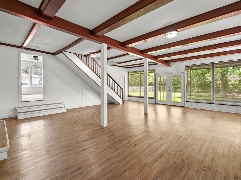 8327 Bonner Drive, Houston TX 77017