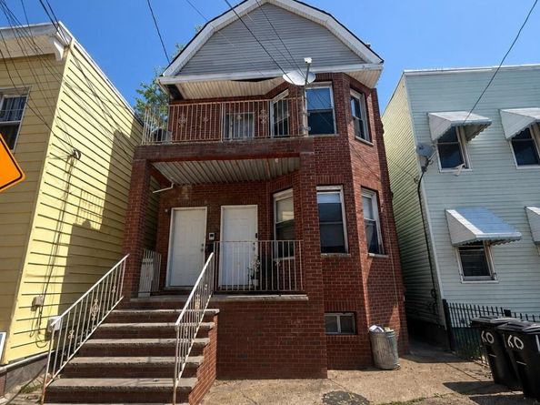 160 Fulton Ave, Jersey City NJ 07305